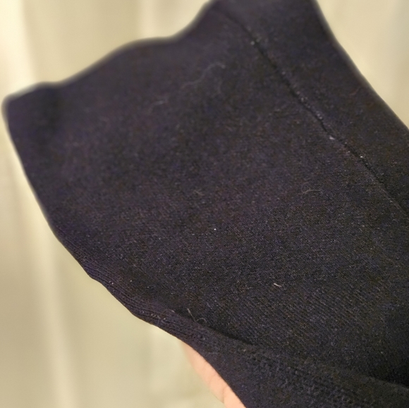 Sparkley Holiday Sweater. - Picture 4 of 7